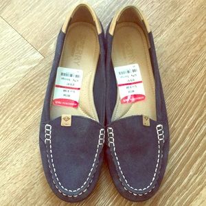 BRAND NEW! Sperry Topsiders, 8.5 Women’s.